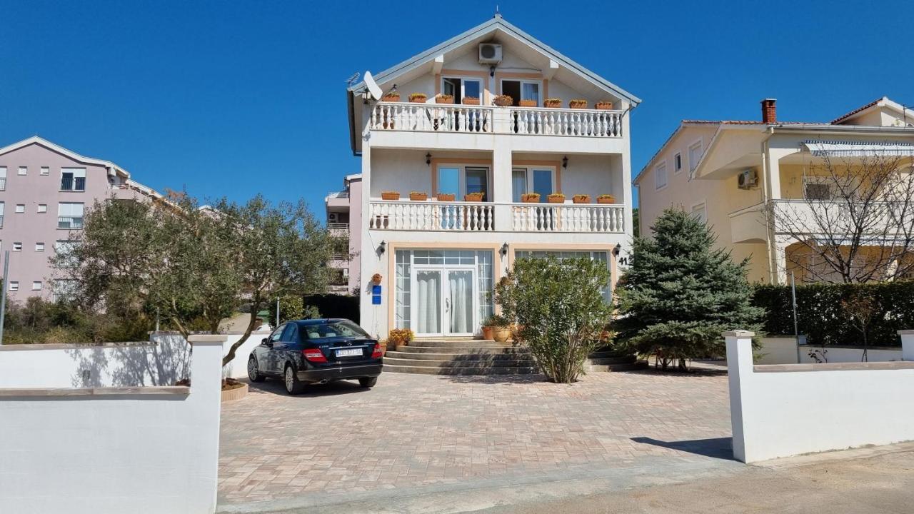 Guest house Residence Romansa 3*