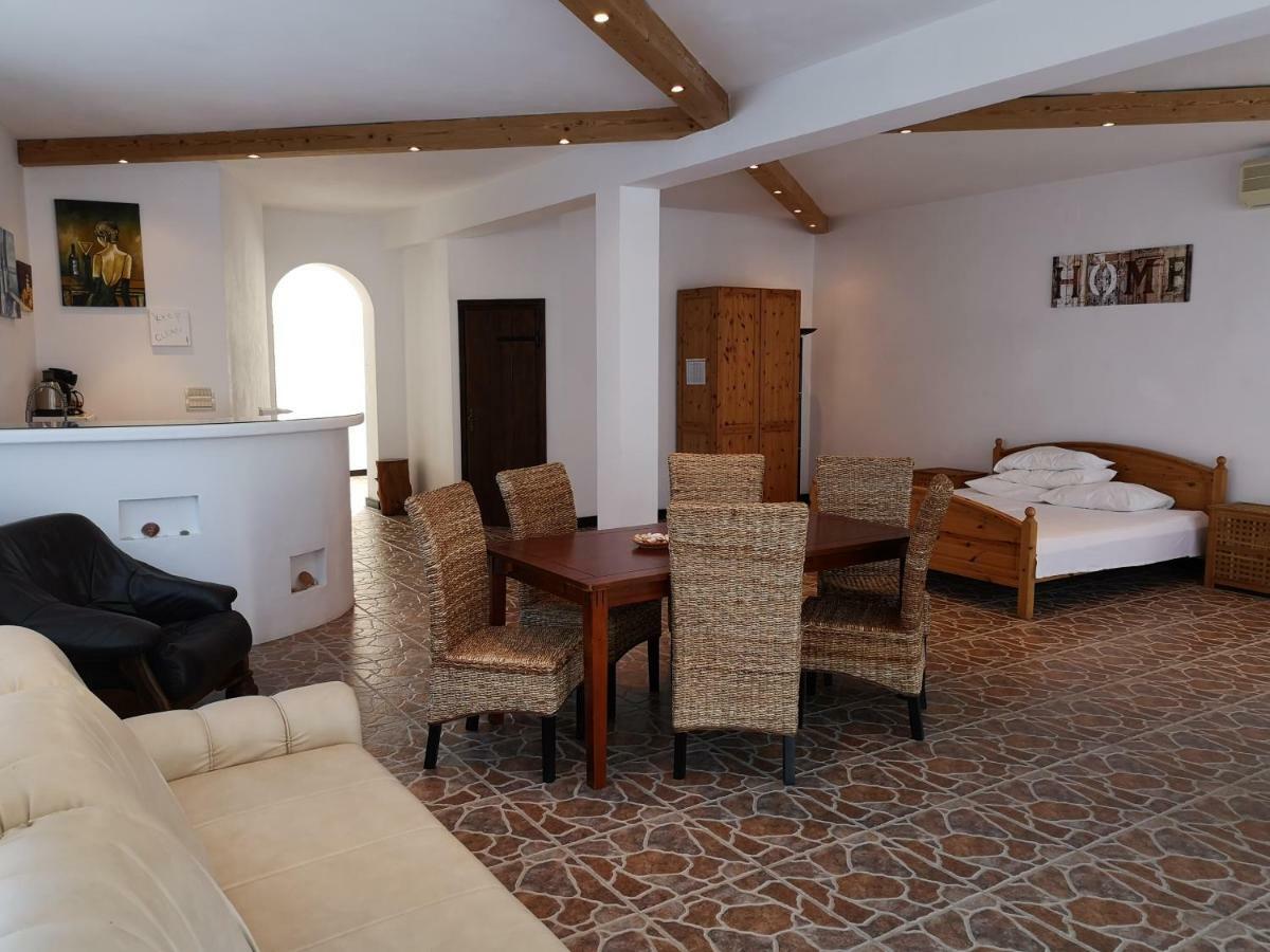 Romansa Gasthuis 3*